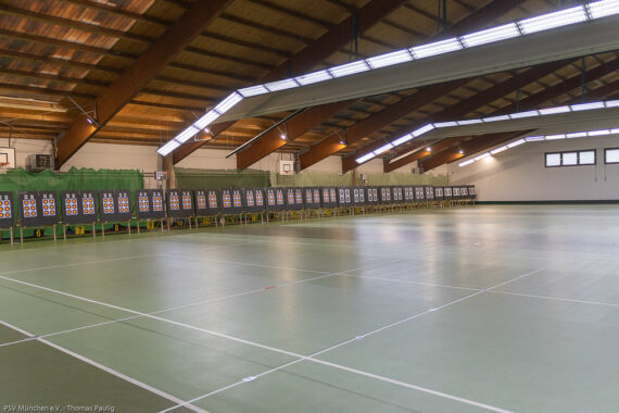 Große Schießhalle des PSV München Bogensport